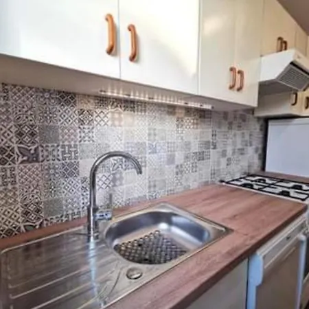 Apartament Sadyba Daire *